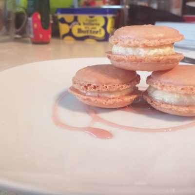 Catering student macarons